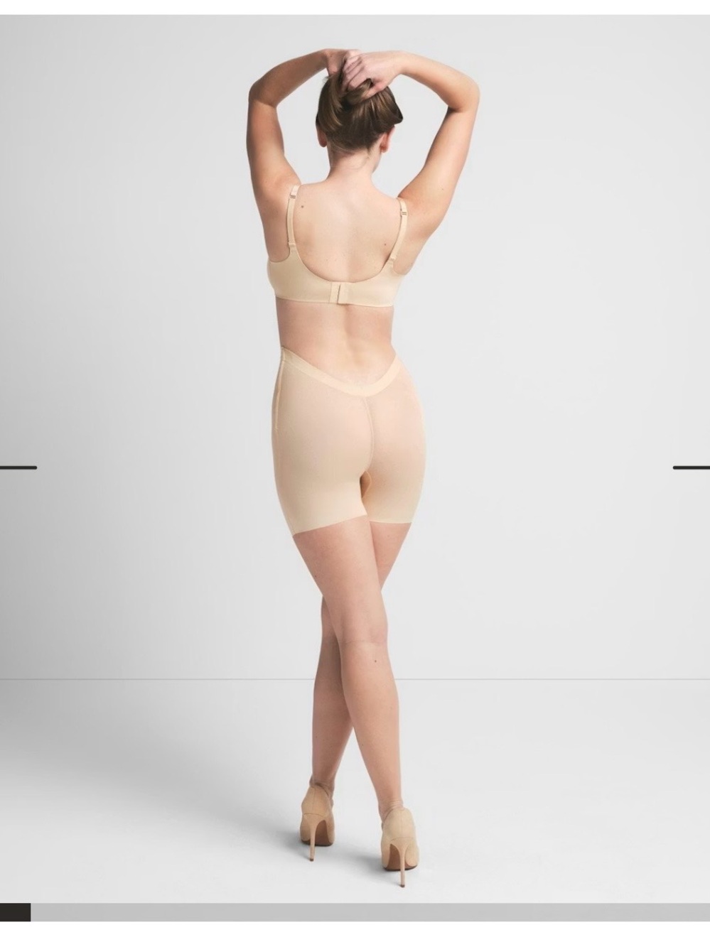 NWT Skims Sheer Sculpt - Low Back Short